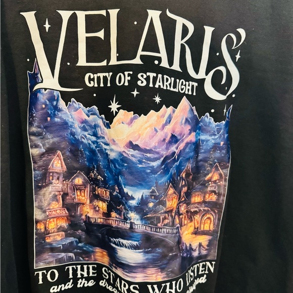Gildan ACOTAR Crewneck Sweater - Black with Starlight Graphic Booktok - Picture 5 of 5